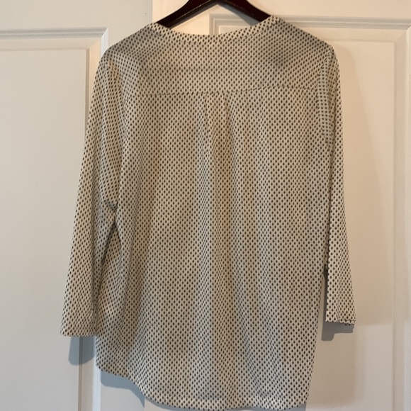 *3 for $15* H&M Top - Picture 4 of 4